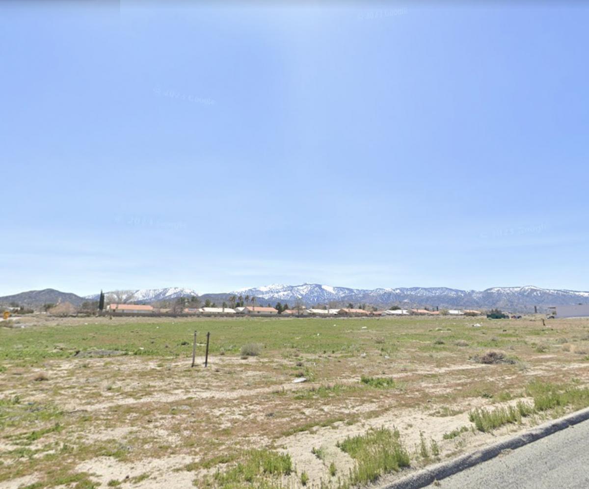 8.43 Acres for Sale in Phelan, CA
