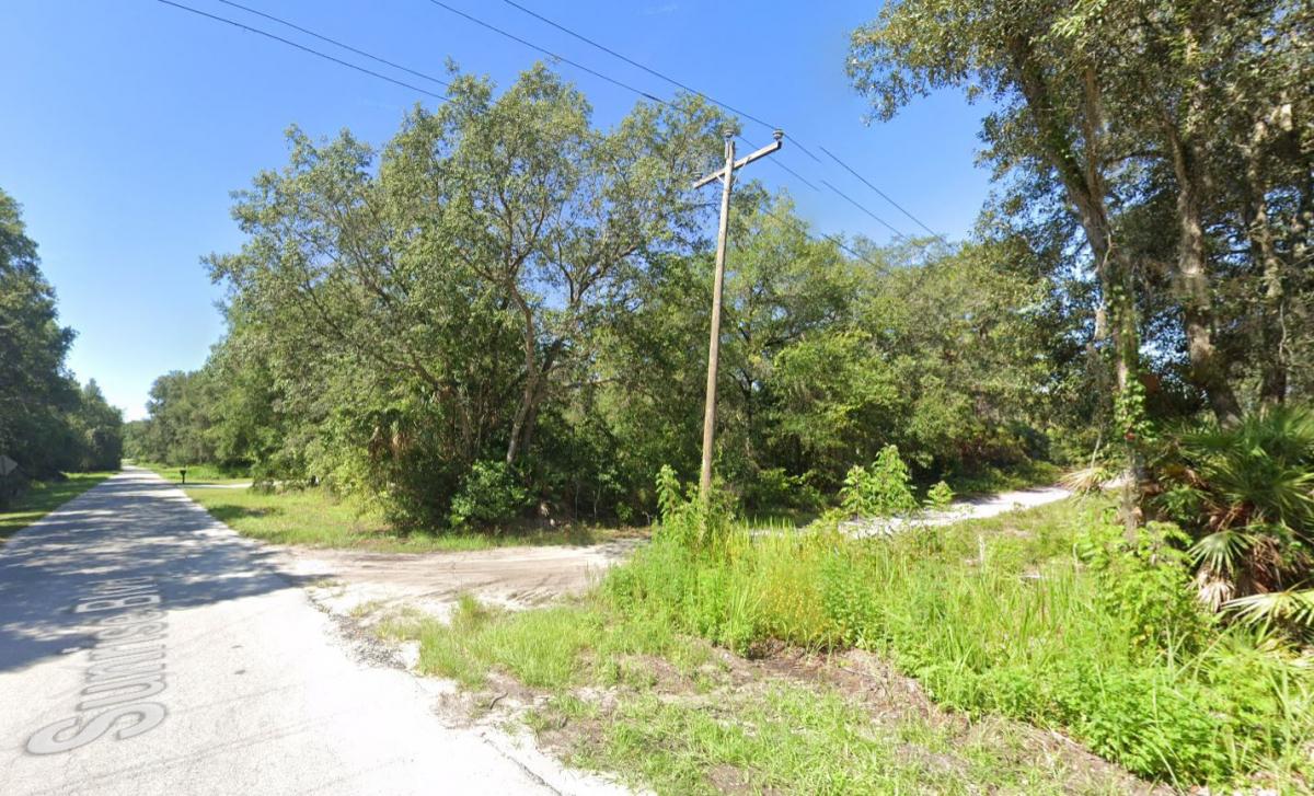 0.1 Acres for Sale in Mount Dora, FL