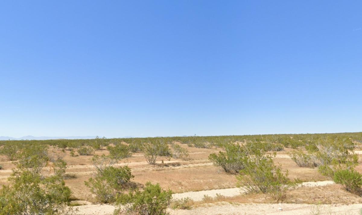 Nice Lot on Paved Road in California City