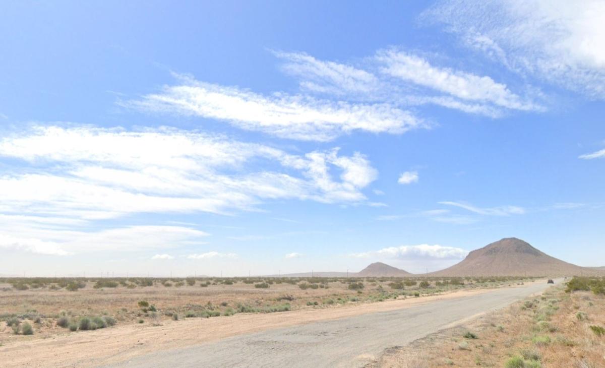 0.17 Acres for Sale in California City, CA