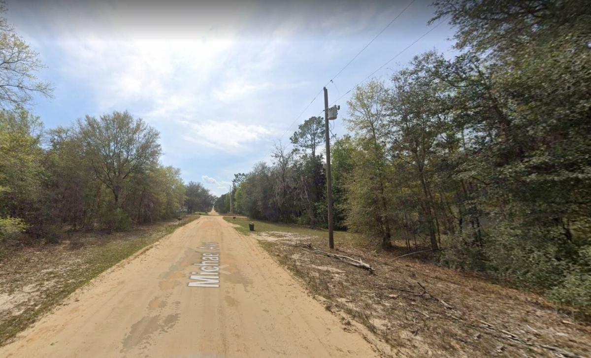 1.29 Acres for Sale in Interlachen, Florida