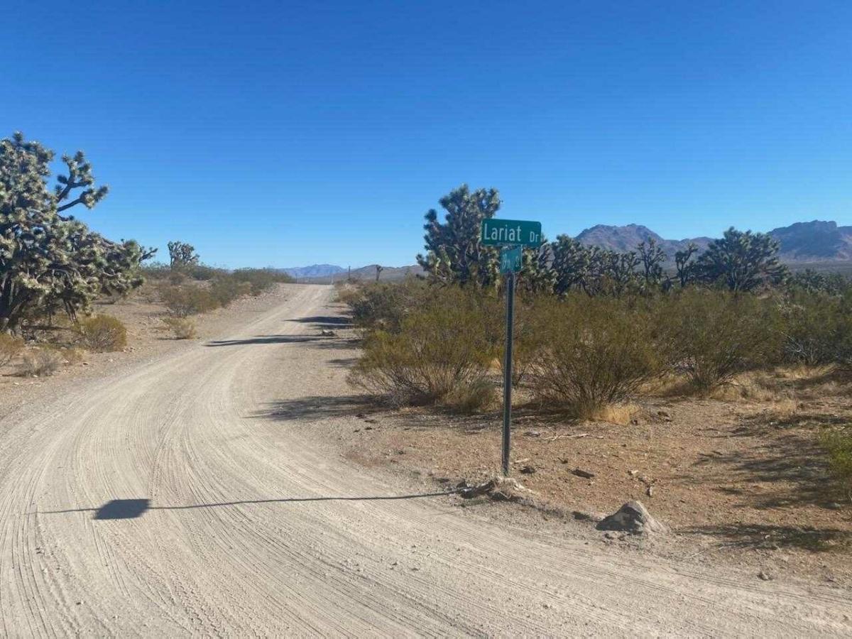 2 Acres for Sale in Dolan Springs, Arizona