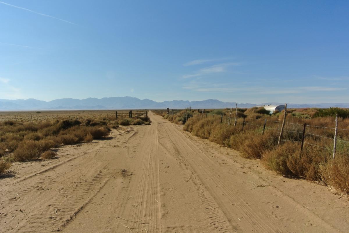 1.25 Acres for Sale in Kingman Elementary District, Arizona