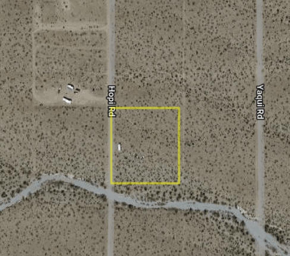 2.35 Acres for Sale in Golden Valley, Arizona