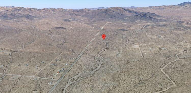 2.31 Acres for Sale in Golden Valley, Arizona