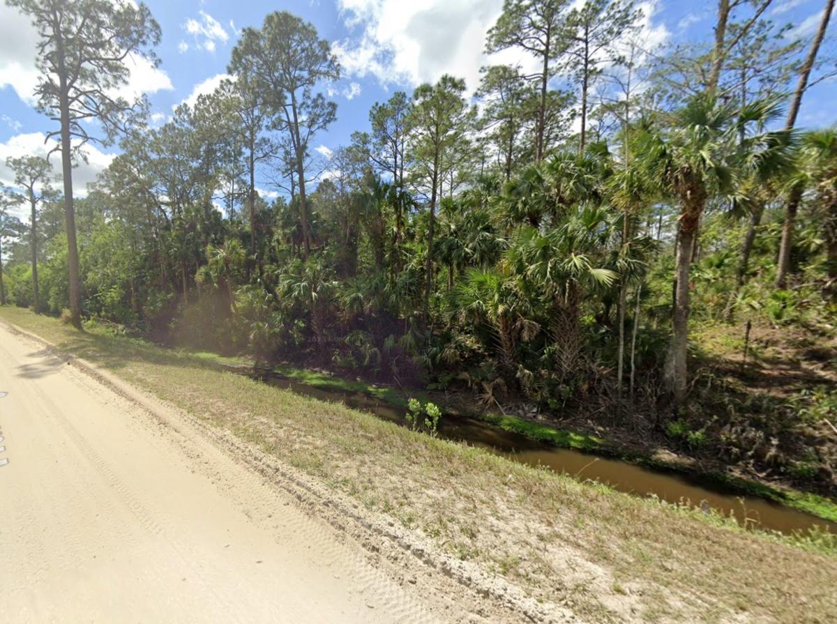 2.5 Acres for Sale in New Smyrna Beach, Florida