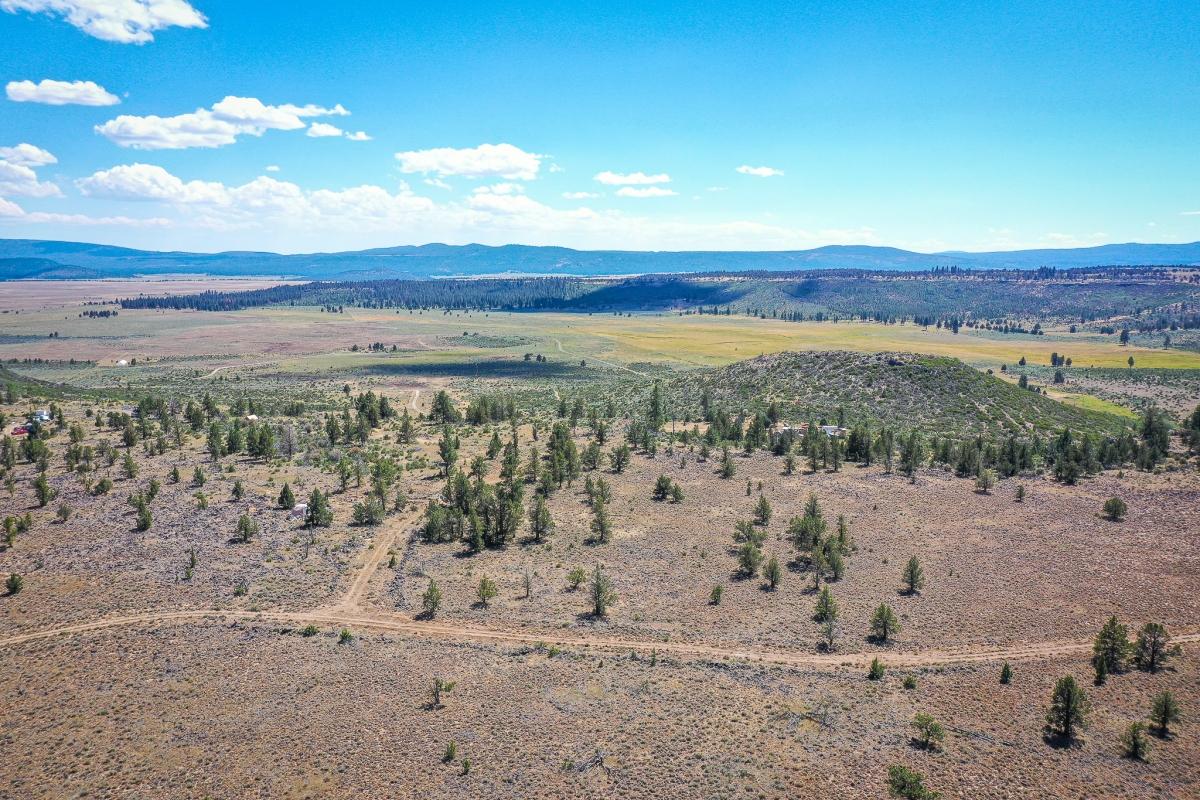 1.53 Acres for Sale in Chiloquin, Oregon