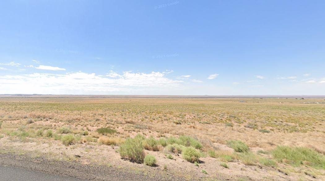 1.25 Acres for Sale in Sun Valley, Arizona