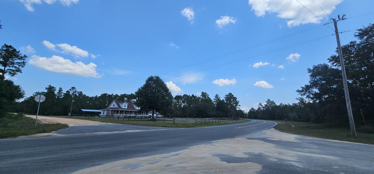 1.10 Acres for Sale in Round Lake, Florida