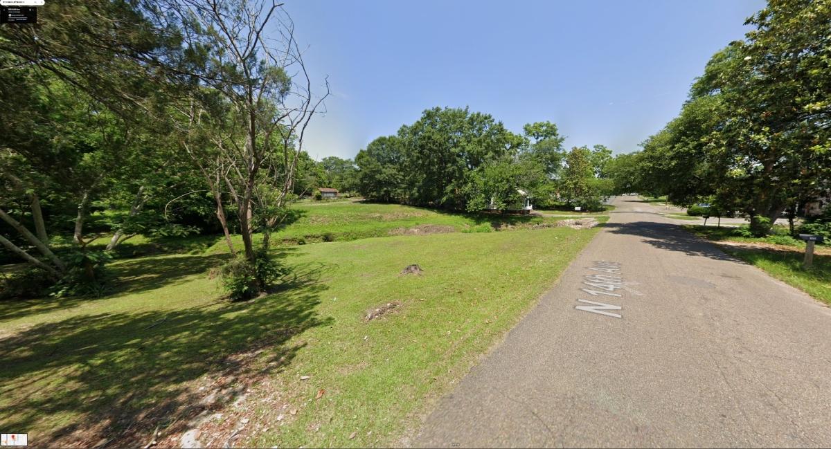 0.65 Acres for Sale in Laurel, Mississippi