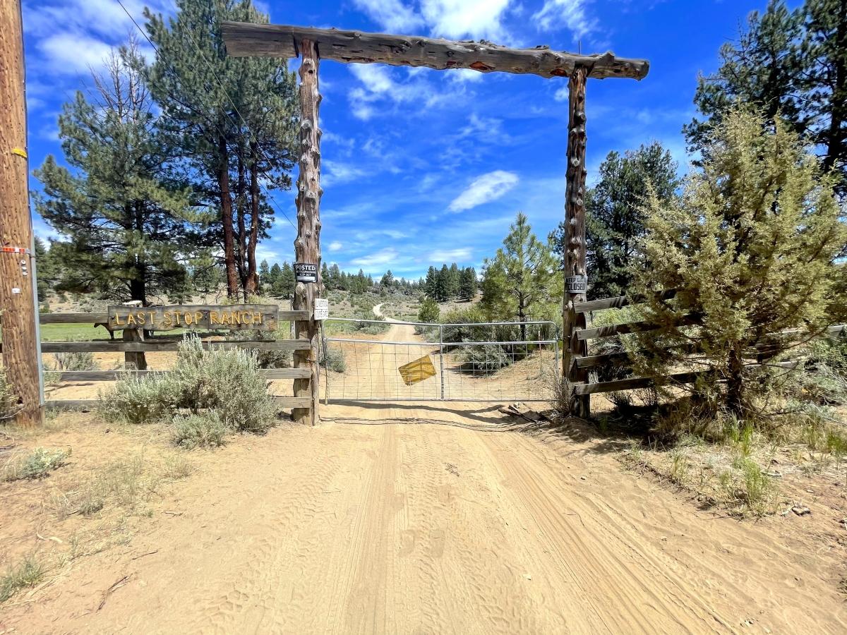 9.60 Acres for Sale in Sprague River, Oregon