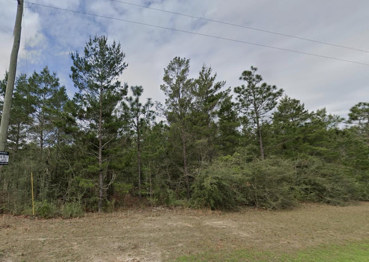 0.06 Acres for Sale in DeFuniak Springs, Florida