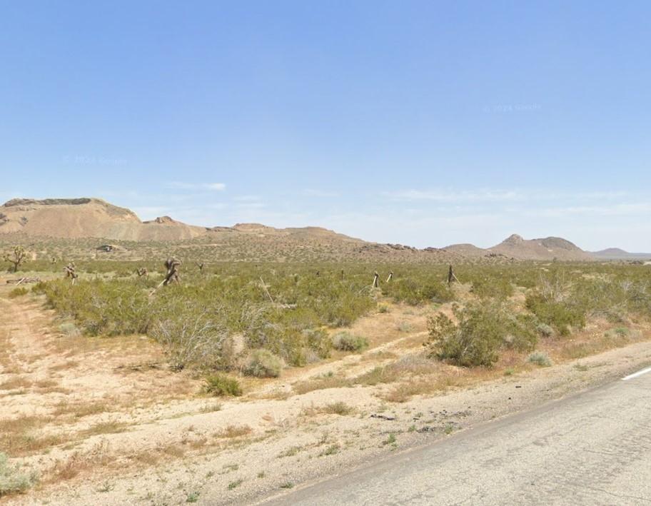 2.61 Acres for Sale in Mojave, California