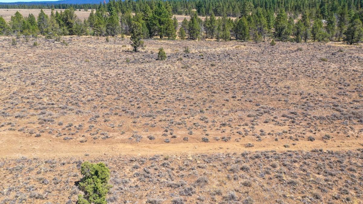 1.52 Acres for Sale in Sprague River, Oregon