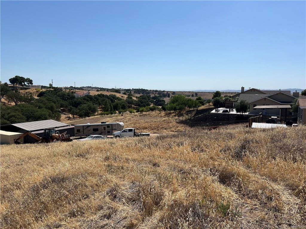 1.00 Acres for Sale in Paso Robles, California