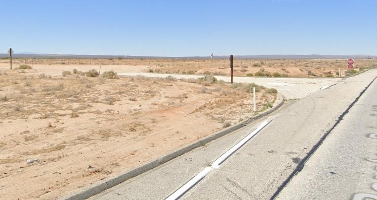 10.18 Acres for Sale in Hinkley, California